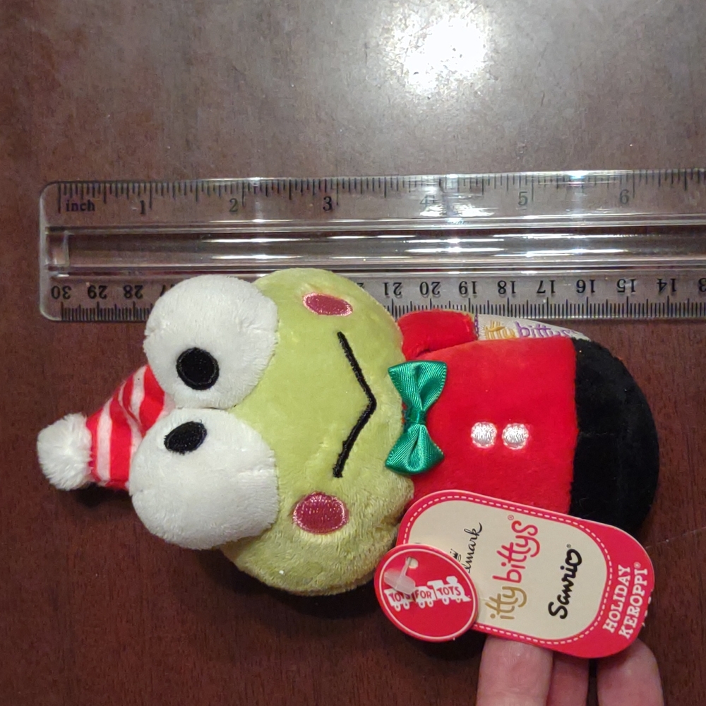 Sanrio Holiday itty bittys